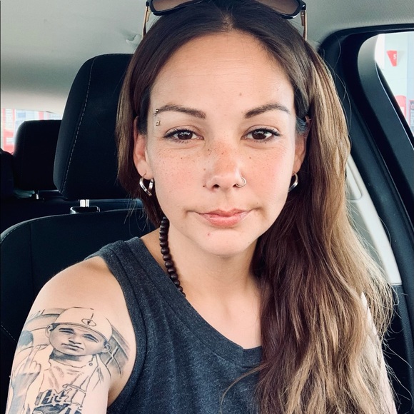 Meet your Posher, Farrah - Picture 4 of 4